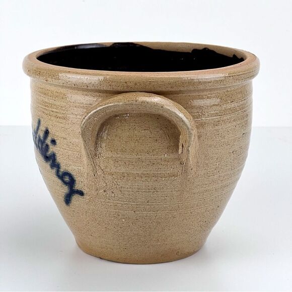 STONEWARE DOUBLE HANDLE SMALL CROCK FIGGY PUDDINGS - Picture 2 of 10